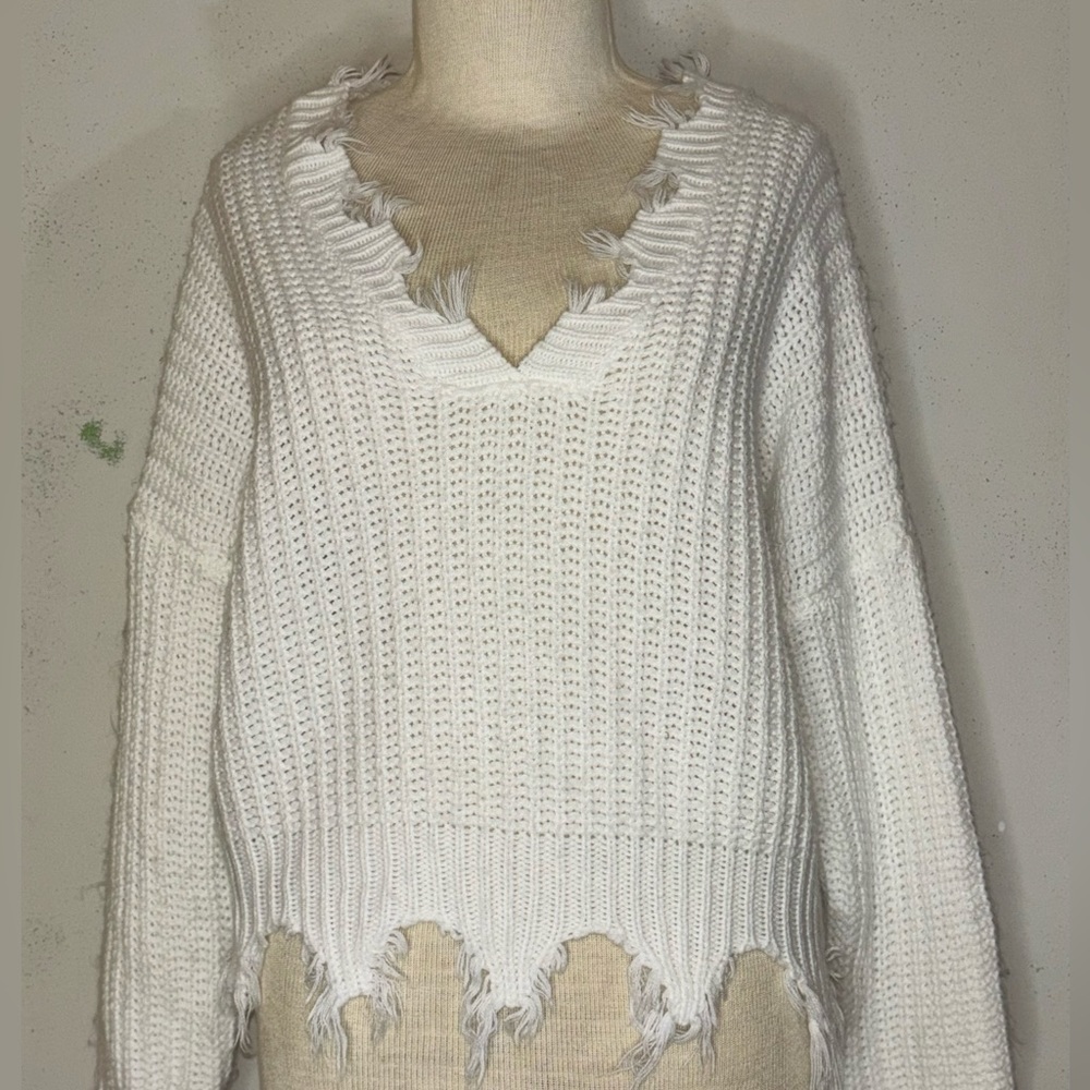 White cropped v-neck sweater
